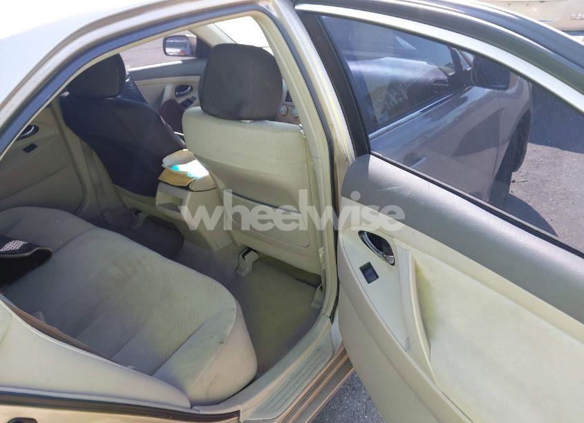 Photo 8 of 2009 Toyota Camry LE (VIN 4T1BE46K79U869741)