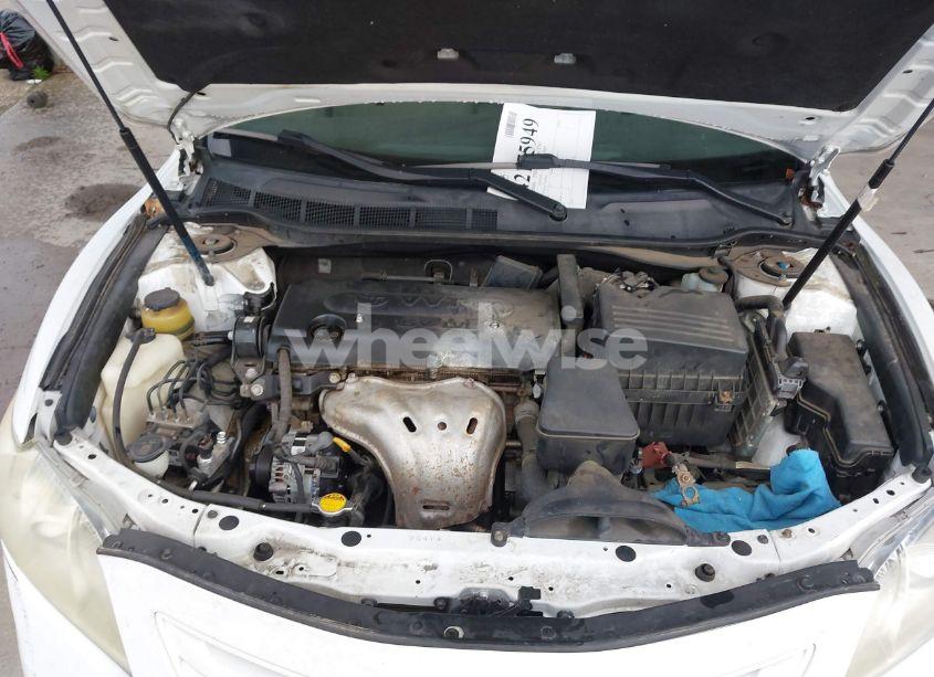 Photo 10 of 2009 Toyota Camry LE (VIN 4T1BE46K79U870842)