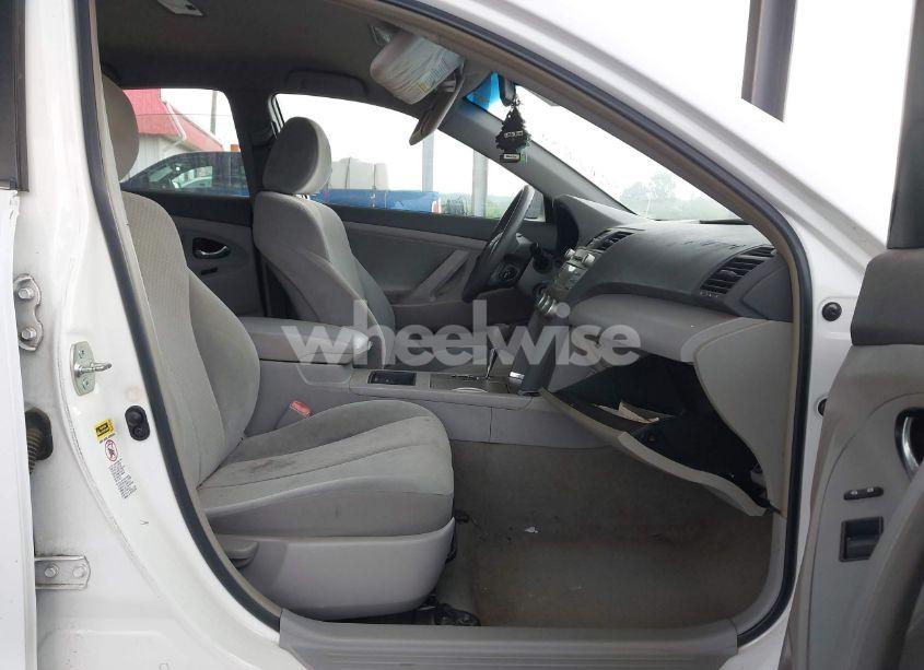 Photo 5 of 2009 Toyota Camry LE (VIN 4T1BE46K79U870842)