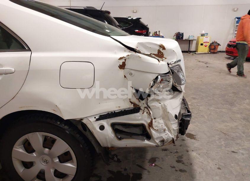 Photo 6 of 2009 Toyota Camry LE (VIN 4T1BE46K79U881713)