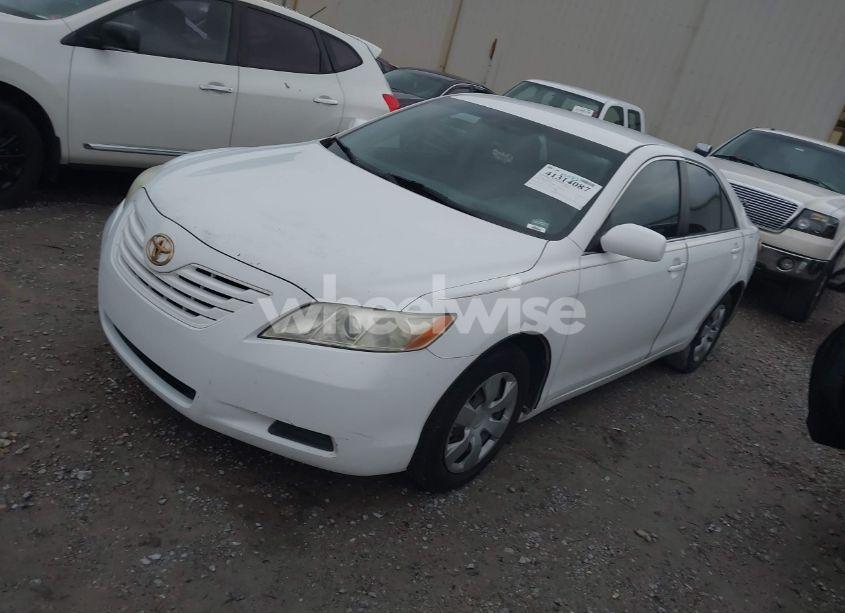 Photo 2 of 2009 Toyota Camry LE (VIN 4T1BE46K79U881906)