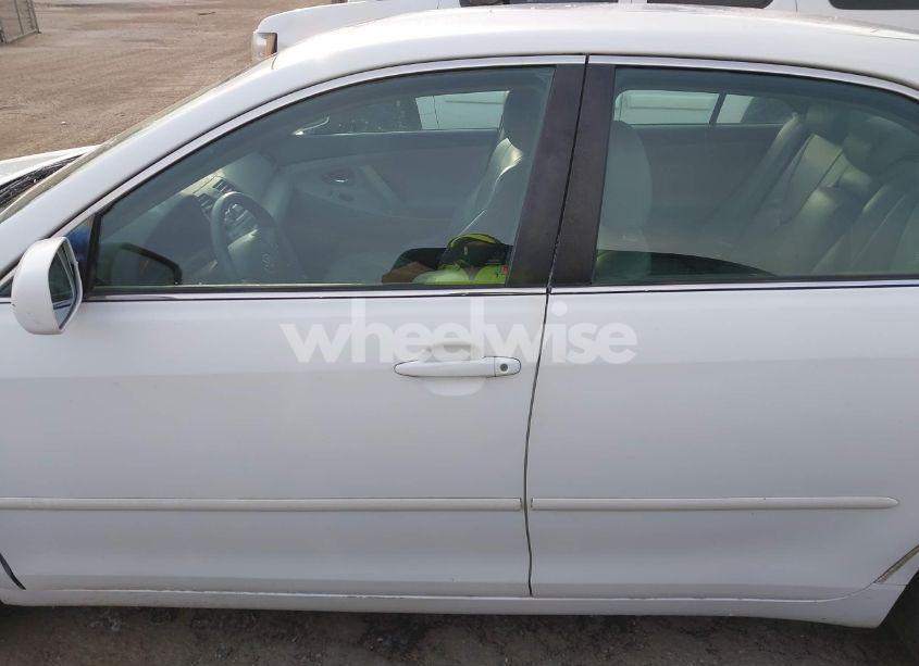 Photo 14 of 2009 Toyota Camry (VIN 4T1BE46K79U887771)