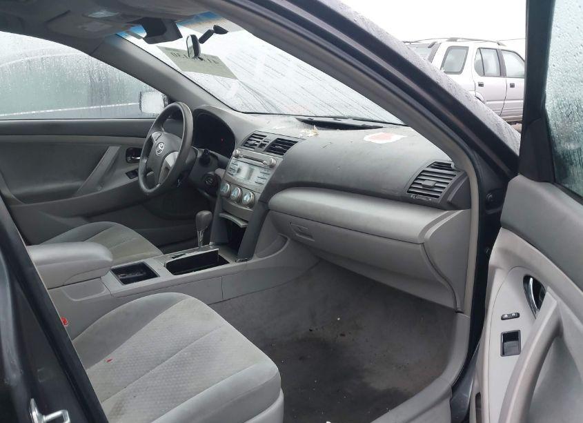 Photo 5 of 2009 Toyota Camry LE (VIN 4T1BE46K79U890461)