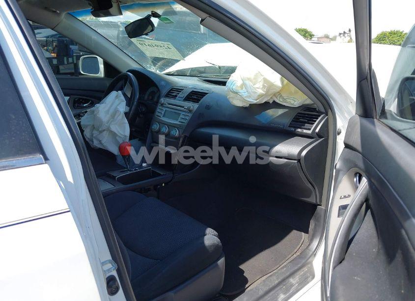 Photo 5 of 2009 Toyota Camry SE/LE/XLE (VIN 4T1BE46K79U904827)