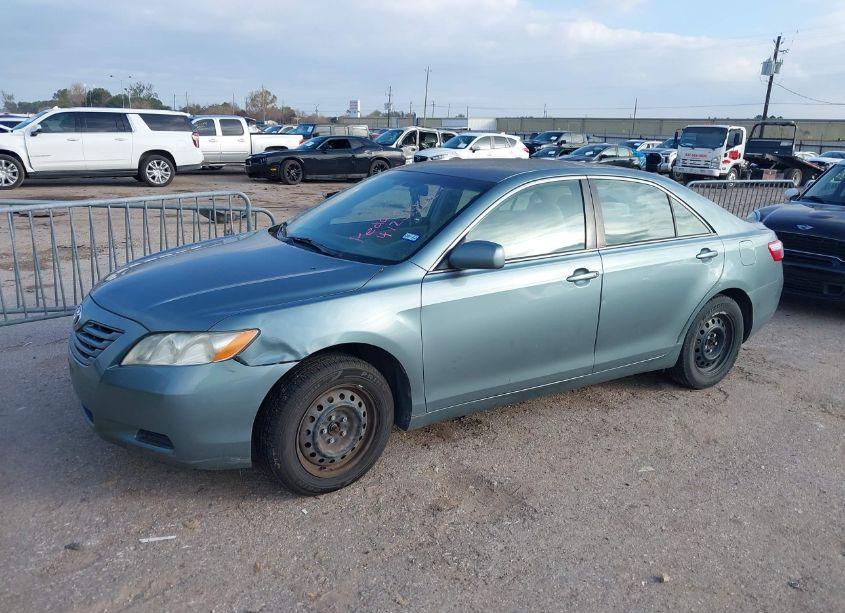 Photo 2 of 2009 Toyota Camry LE (VIN 4T1BE46K79U912961)