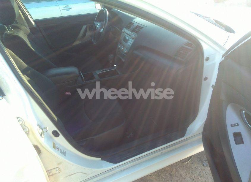 Photo 5 of 2009 Toyota Camry SE (VIN 4T1BE46K79U913530)