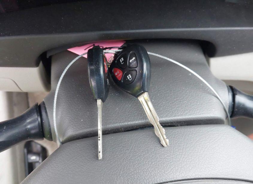 Photo 11 of 2009 Toyota Camry LE (VIN 4T1BE46K79U917786)