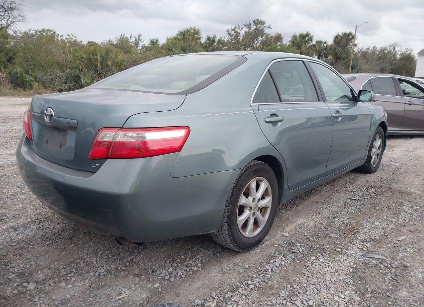 Photo 4 of 2009 Toyota Camry LE (VIN 4T1BE46K79U917786)