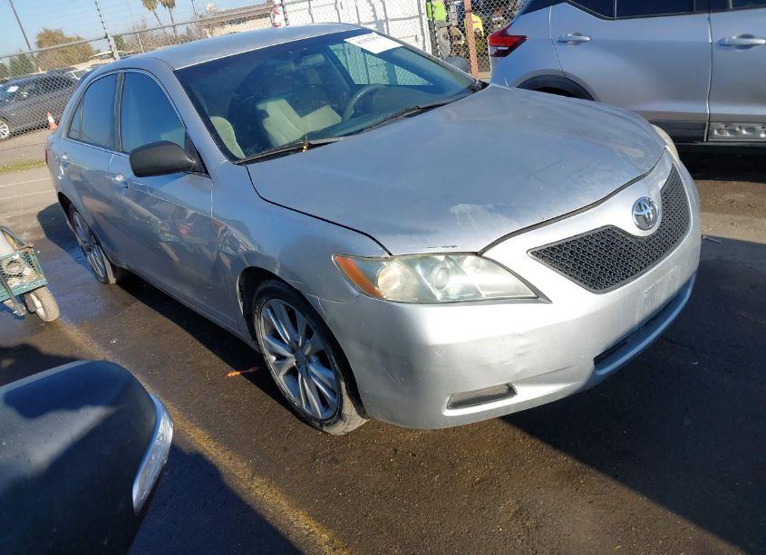 2007 Toyota Camry LE (VIN 4T1BE46K87U014351) main photo