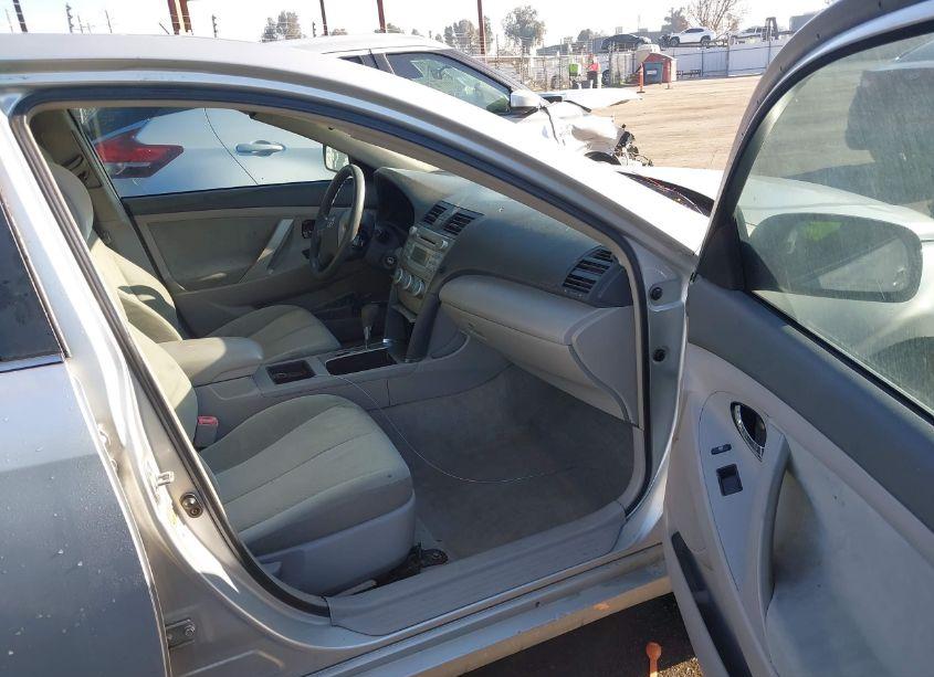 Photo 5 of 2007 Toyota Camry LE (VIN 4T1BE46K87U014351)