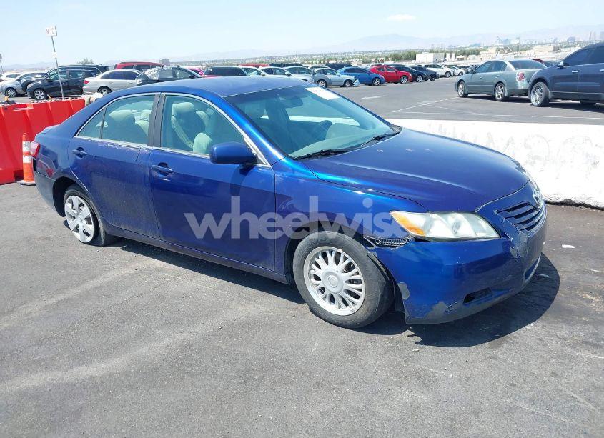 2007 Toyota Camry LE (VIN 4T1BE46K87U015919) main photo