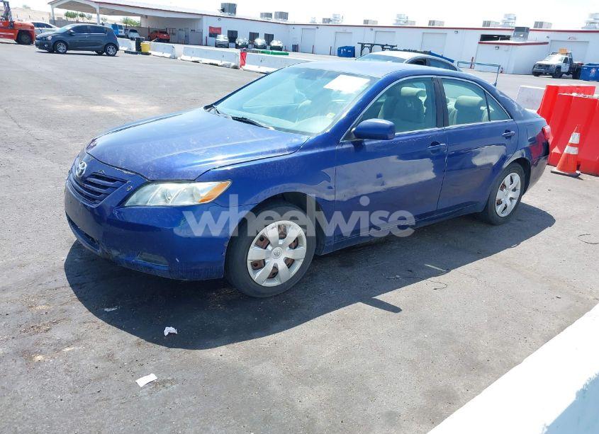 Photo 2 of 2007 Toyota Camry LE (VIN 4T1BE46K87U015919)