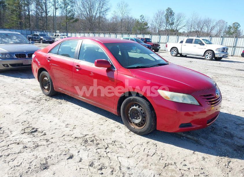 2007 Toyota Camry LE (VIN 4T1BE46K87U019646) main photo