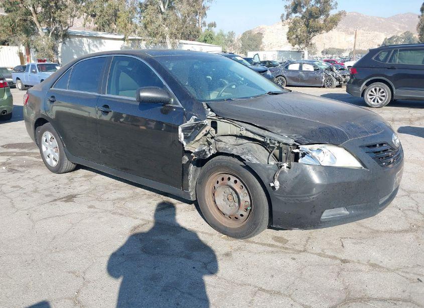 2007 Toyota Camry LE (VIN 4T1BE46K87U031599) main photo