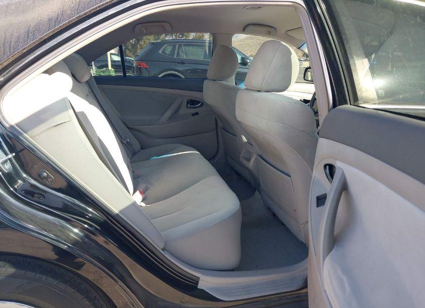 Photo 8 of 2007 Toyota Camry LE (VIN 4T1BE46K87U031599)