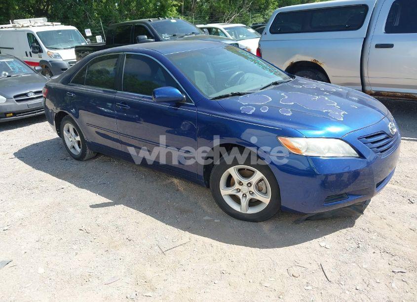 2007 Toyota Camry LE (VIN 4T1BE46K87U035667) main photo