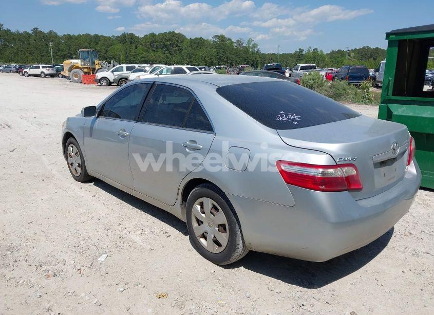 Photo 3 of 2007 Toyota Camry LE (VIN 4T1BE46K87U063162)