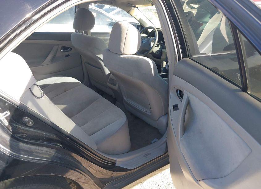 Photo 8 of 2007 Toyota Camry LE (VIN 4T1BE46K87U121061)