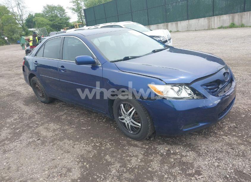 2007 Toyota Camry LE (VIN 4T1BE46K87U135509) main photo