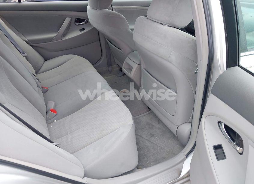 Photo 8 of 2007 Toyota Camry LE (VIN 4T1BE46K87U153654)