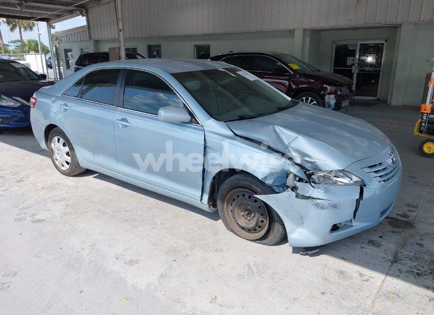 2007 Toyota Camry LE (VIN 4T1BE46K87U502294) main photo
