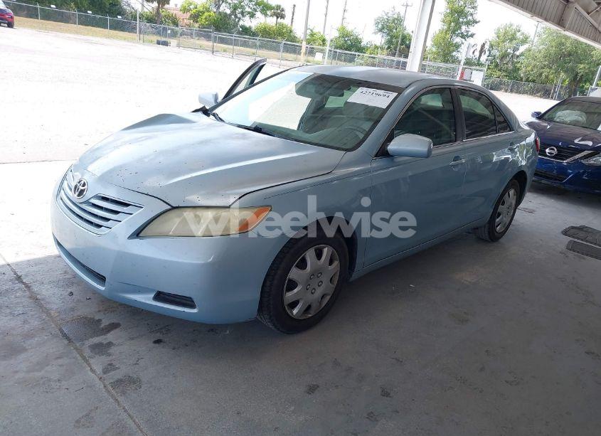 Photo 2 of 2007 Toyota Camry LE (VIN 4T1BE46K87U502294)