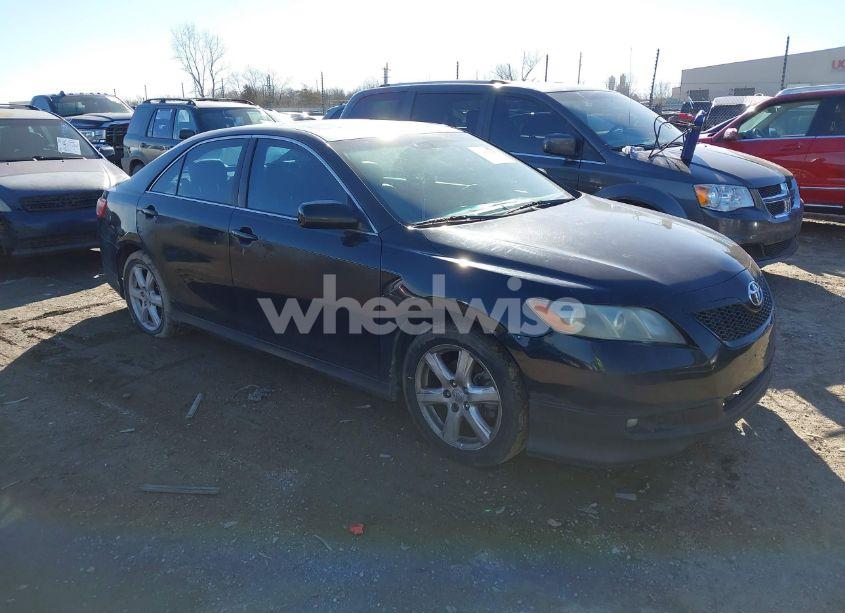 2007 Toyota Camry SE (VIN 4T1BE46K87U553875) main photo