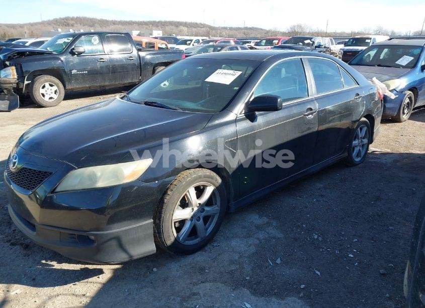 Photo 2 of 2007 Toyota Camry SE (VIN 4T1BE46K87U553875)