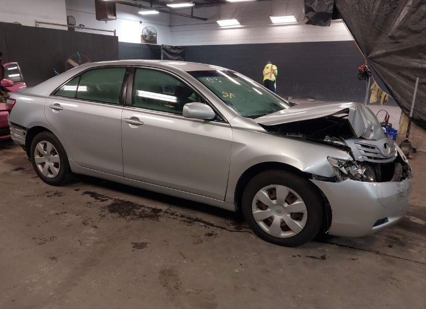 2007 Toyota Camry LE (VIN 4T1BE46K87U579165) main photo