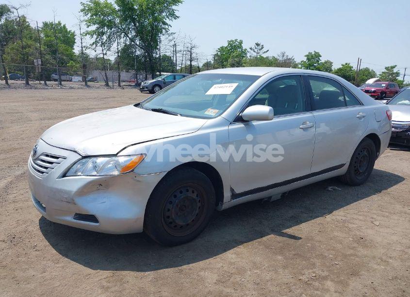 Photo 2 of 2007 Toyota Camry LE (VIN 4T1BE46K87U592658)