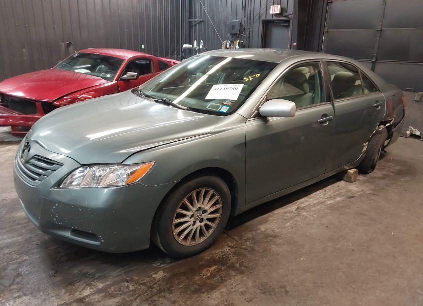 Photo 2 of 2007 Toyota Camry LE (VIN 4T1BE46K87U629904)