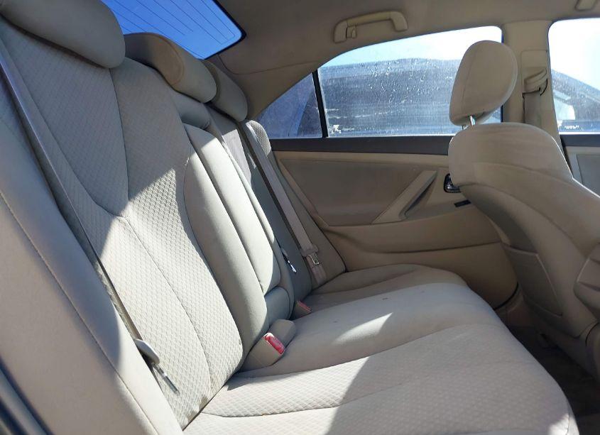 Photo 8 of 2007 Toyota Camry LE (VIN 4T1BE46K87U664409)