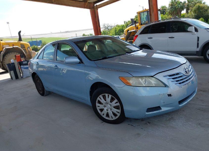 2007 Toyota Camry LE (VIN 4T1BE46K87U679931) main photo