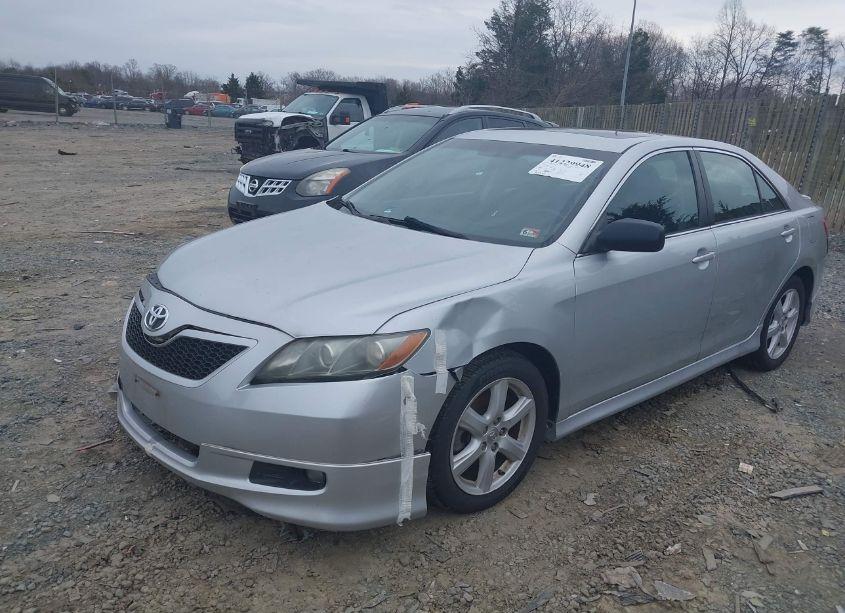 Photo 2 of 2007 Toyota Camry SE (VIN 4T1BE46K87U694395)