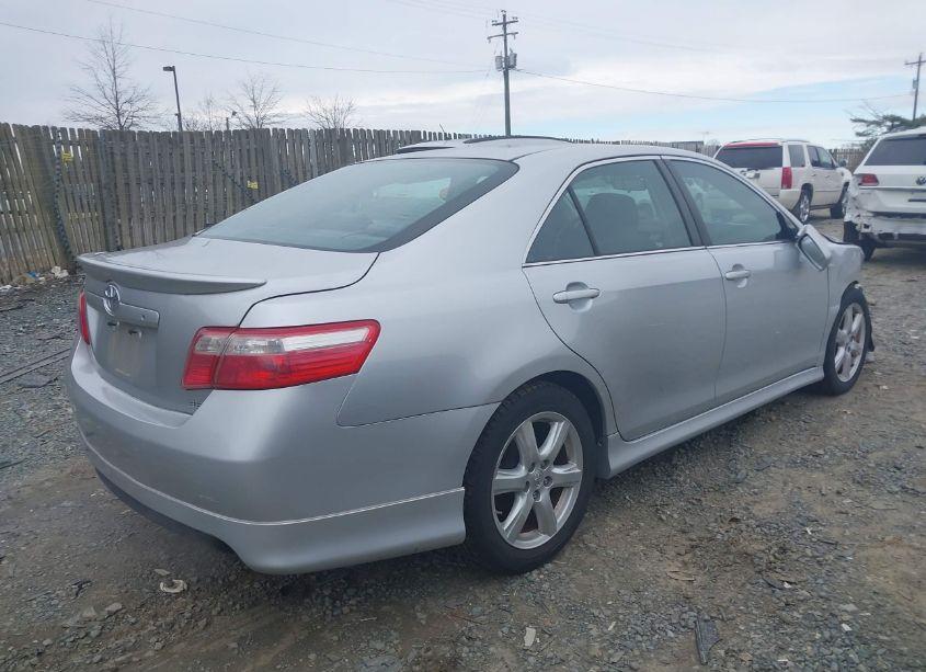 Photo 4 of 2007 Toyota Camry SE (VIN 4T1BE46K87U694395)