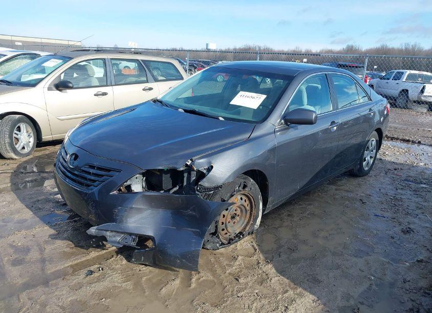 Photo 2 of 2007 Toyota Camry LE (VIN 4T1BE46K87U722521)