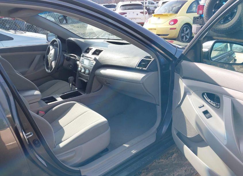 Photo 5 of 2007 Toyota Camry LE (VIN 4T1BE46K87U722521)