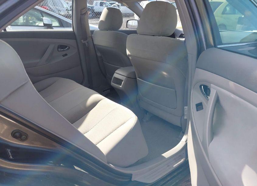 Photo 8 of 2007 Toyota Camry LE (VIN 4T1BE46K87U722521)