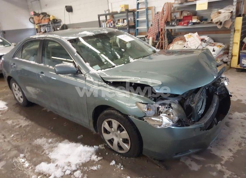 2007 Toyota Camry LE (VIN 4T1BE46K87U724415) main photo