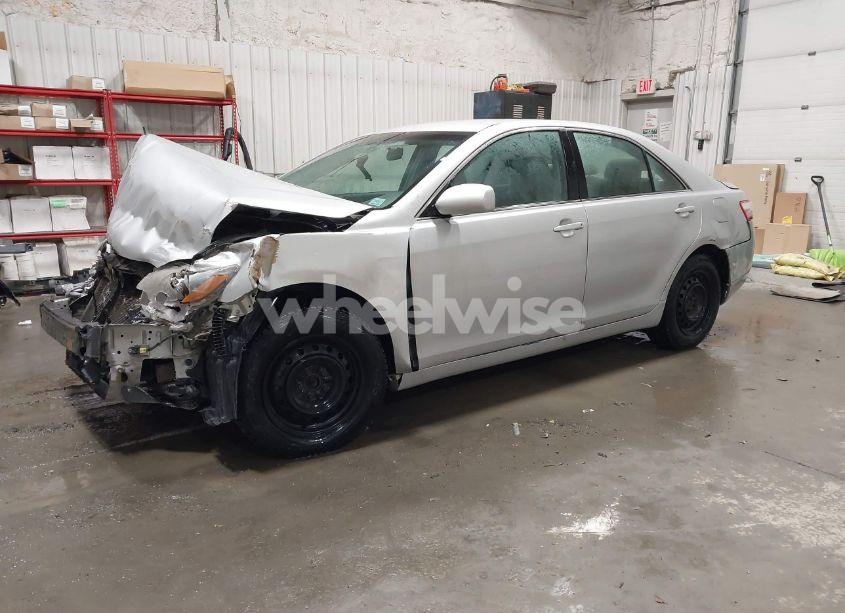 Photo 2 of 2008 Toyota Camry LE (VIN 4T1BE46K88U221422)