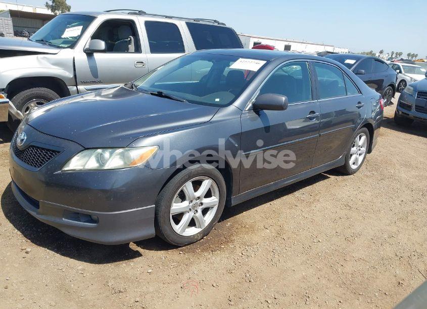 Photo 2 of 2008 Toyota Camry SE (VIN 4T1BE46K88U246272)