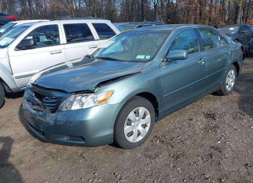 Photo 2 of 2008 Toyota Camry LE (VIN 4T1BE46K88U743001)
