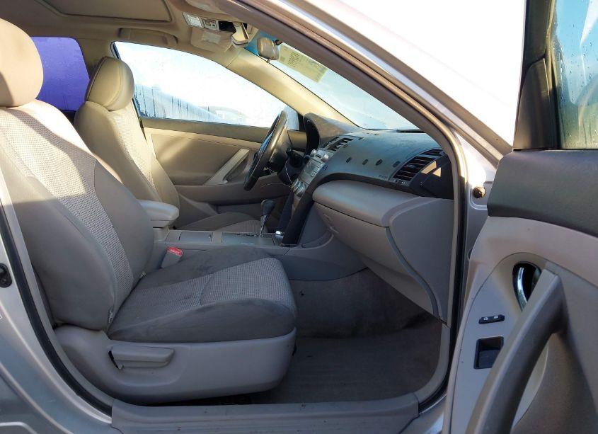 Photo 5 of 2009 Toyota Camry SE (VIN 4T1BE46K89U327323)