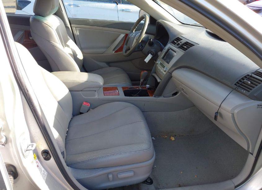 Photo 5 of 2009 Toyota Camry XLE (VIN 4T1BE46K89U337348)