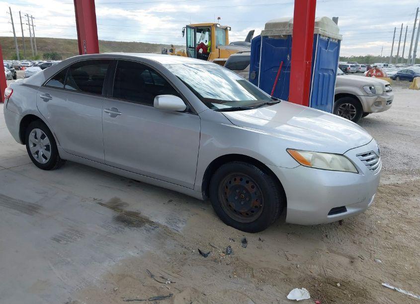 2009 Toyota Camry LE (VIN 4T1BE46K89U350701) main photo
