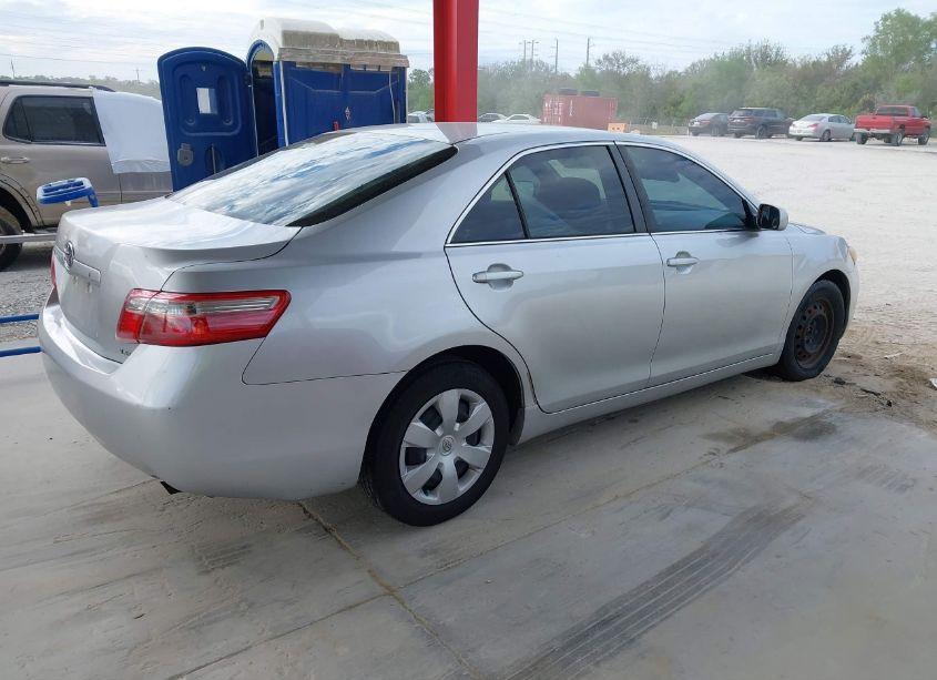 Photo 4 of 2009 Toyota Camry LE (VIN 4T1BE46K89U350701)