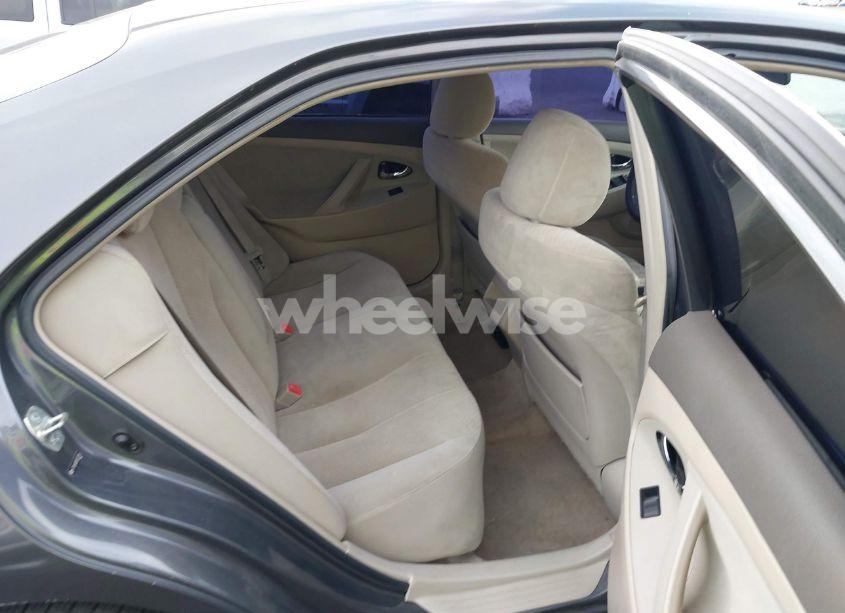 Photo 8 of 2009 Toyota Camry LE (VIN 4T1BE46K89U372780)