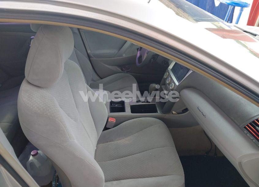 Photo 5 of 2009 Toyota Camry LE (VIN 4T1BE46K89U405907)