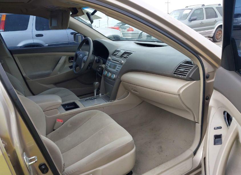 Photo 5 of 2009 Toyota Camry LE (VIN 4T1BE46K89U797500)