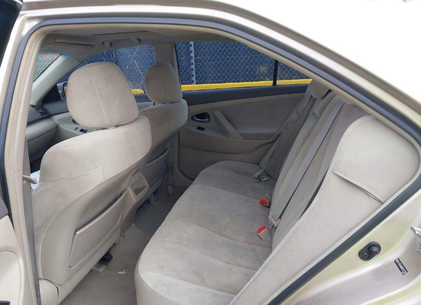 Photo 8 of 2009 Toyota Camry LE (VIN 4T1BE46K89U797500)